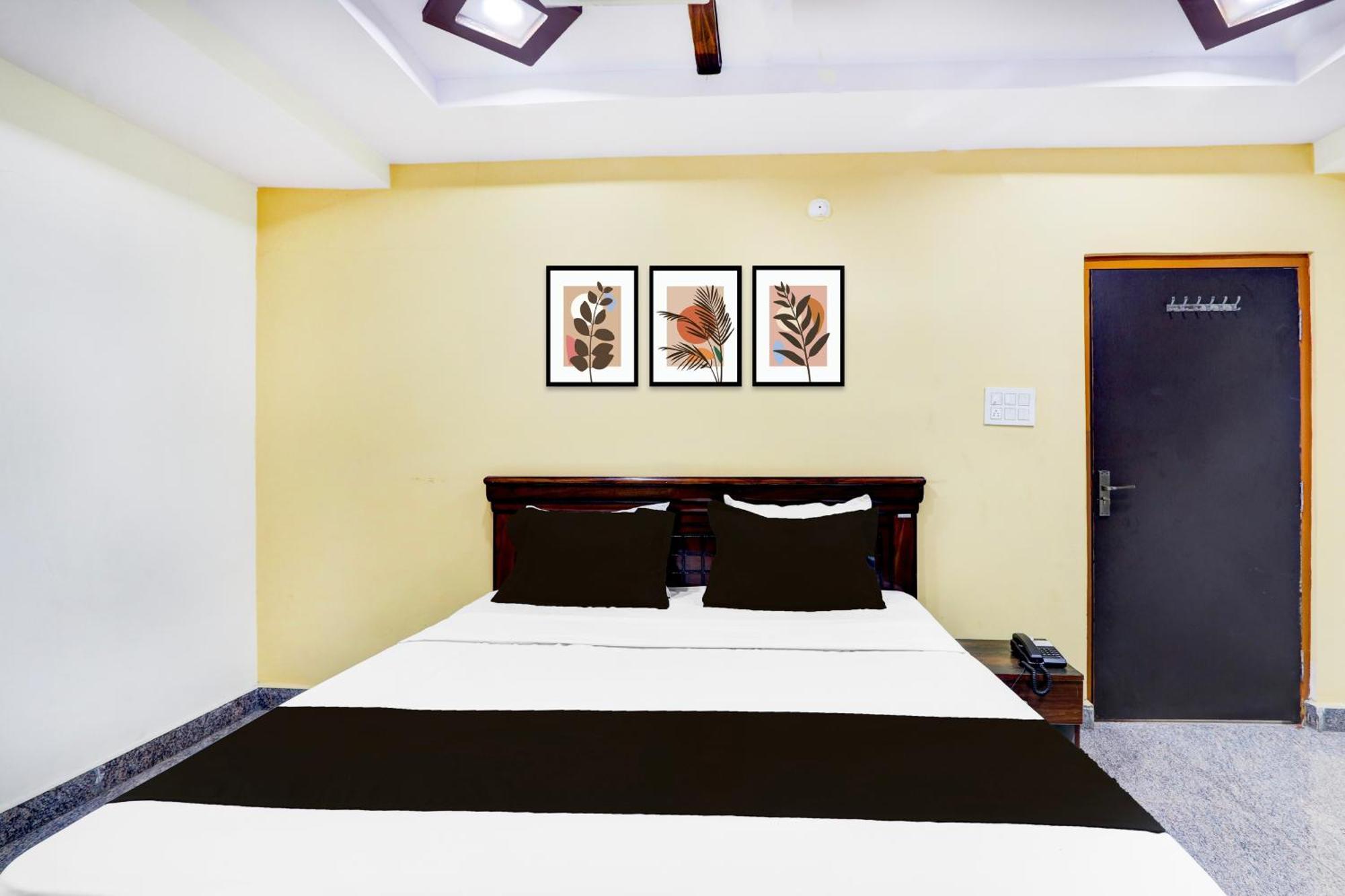 Hotel O Anoos Minarva Hyderabad Luaran gambar